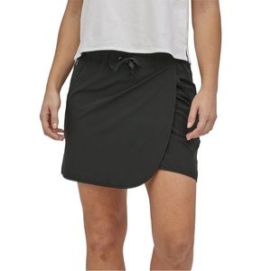 PATAGONIA Fleetwith Black Skort Size Small